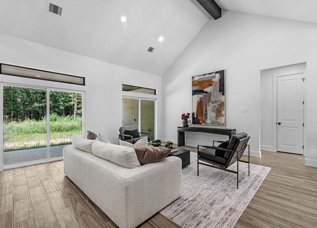 Property at 1265 Road 66112, Dayton, TX 77535, 5 beds, 3 baths