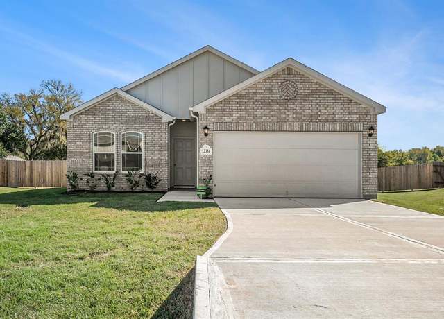 Property at 12351 Pecan Dr, Willis, TX 77318, 4 beds, 2 baths