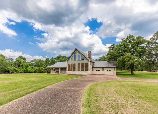 Property at 2521 Hwy 36 N, Bellville, TX 77418, 3 beds, 2.5 baths