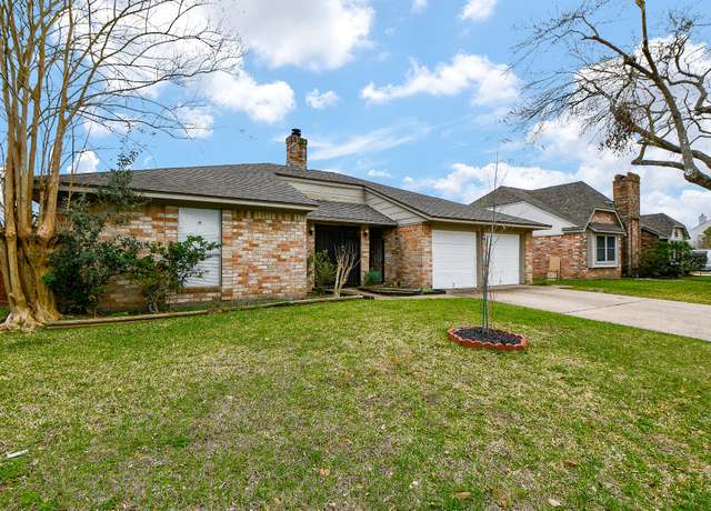 Property at 15727 Beechnut St, Houston, TX 77083, 3 beds, 2 baths