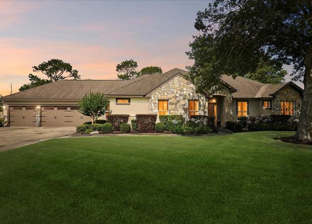 Property at 11354 Nona Dr Dr, Beaumont, TX 77705, 4 beds, 3.5 baths