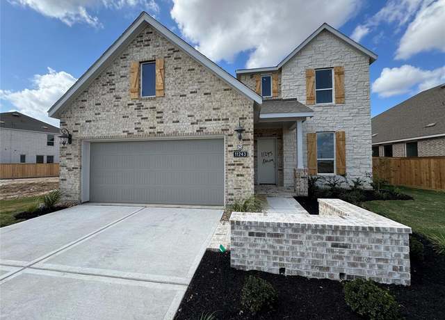 Property at 11126 Poplar Tree Dr, Cypress, TX 77433, 5 beds, 3.5 baths