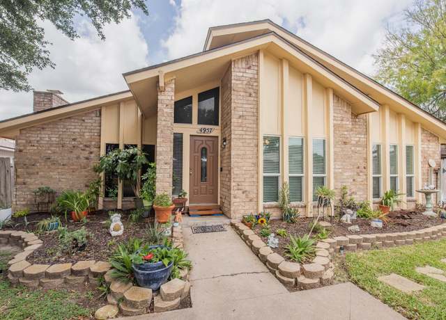 Property at 4957 Shadowbend Dr, Corpus Christi, TX 78413, 5 beds, 3 baths