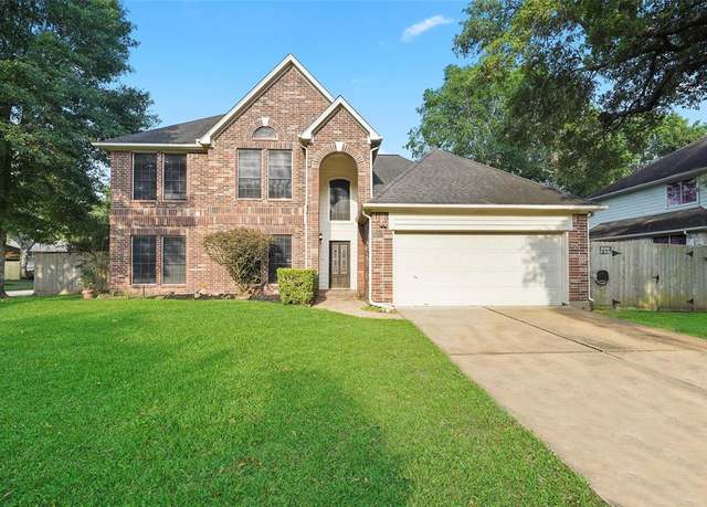 Property at 1324 Shrub Oak Dr, League City, TX 77573, 4 beds, 2.5 baths