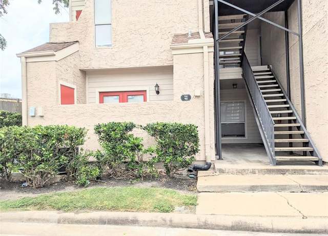 Property at 10855 Meadowglen Ln #702, Houston, TX 77042, 1 bed, 1 bath