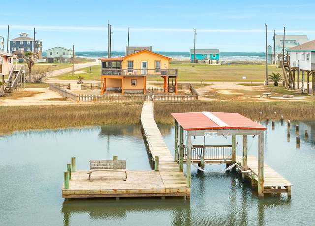 Property at 4433 Palm St, Freeport, TX 77541, 2 beds, 1 bath