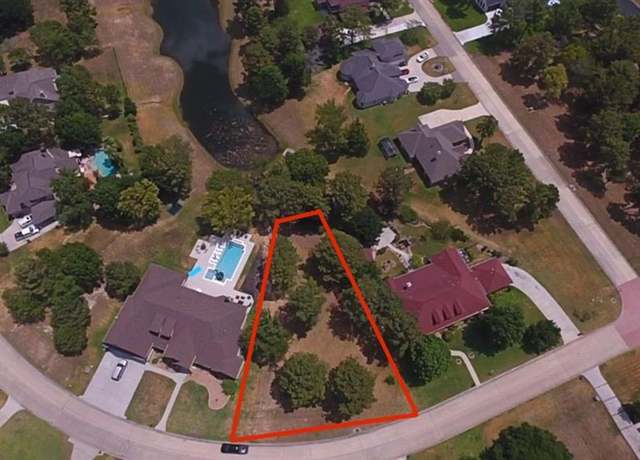 Property at 10856 Bourbon St, Willis, TX 77318