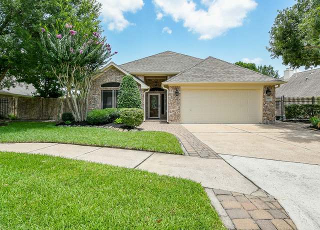 Property at 3907 Cornell Park Ct, Pasadena, TX 77058, 3 beds, 2 baths