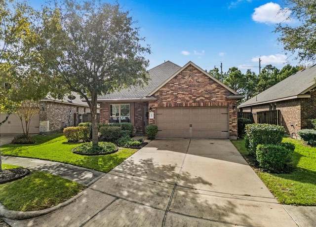Property at 614 Pedernales St, Webster, TX 77598, 3 beds, 2 baths