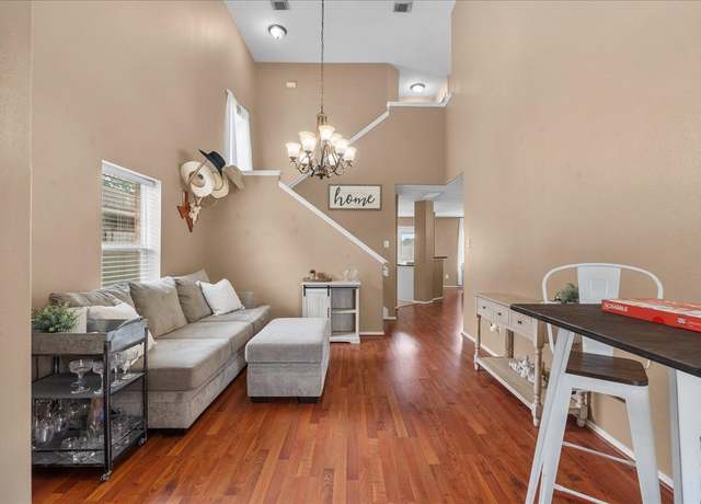 Property at 156 Easton Glen Ln, Dickinson, TX 77539, 3 beds, 2.5 baths