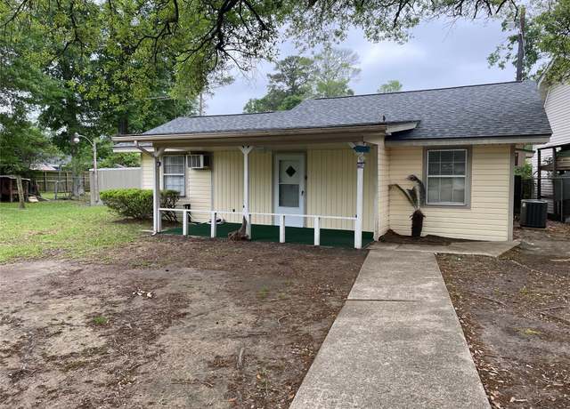 Property at 902 S Holly Ave, Cleveland, TX 77327, 2 beds, 1 bath