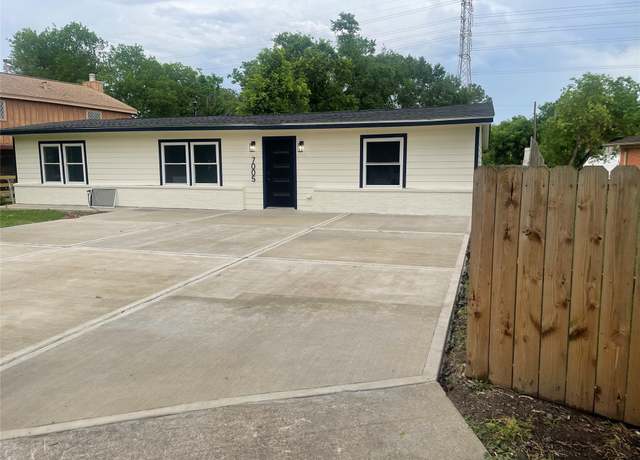 Property at 7005 Kopman Dr, Houston, TX 77061, 4 beds, 2 baths
