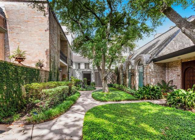 Property at 33 River Hollow Ln, Houston, TX 77027, 2 beds, 2.5 baths