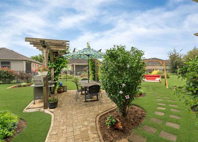 Property at 231 Ranch House Ln, Richmond, TX 77469, 2 beds, 2 baths