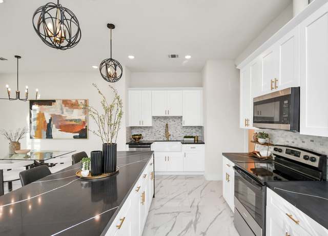 Property at 5906 Saint Augustine St Unit A, Houston, TX 77021, 3 beds, 2.5 baths