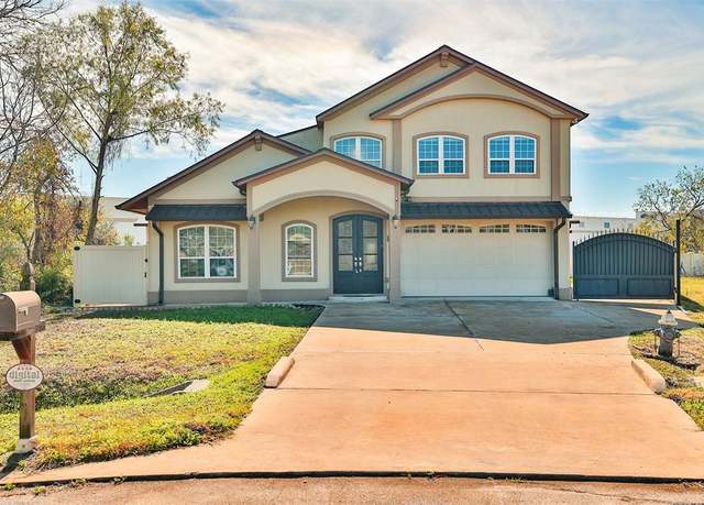 Property at 923 Pine Meadow Dr, Missouri City, TX 77489, 5 beds, 4.5 baths