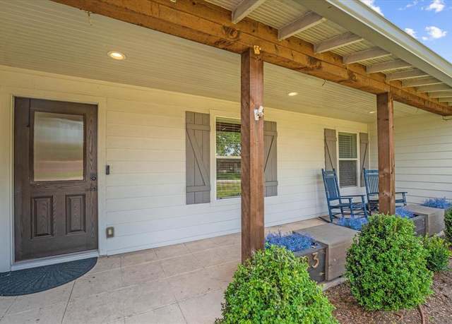 Property at 3003 Randall St, Houston, TX 77018, 4 beds, 3.5 baths