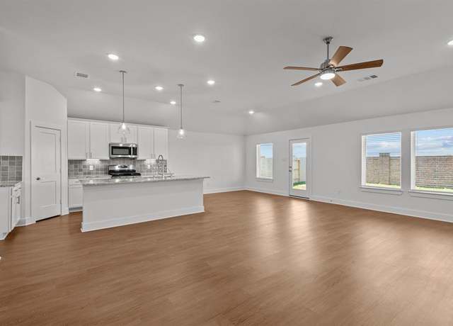 Property at 3505 Moraine Lake Dr, Santa Fe, TX 77510, 4 beds, 3 baths
