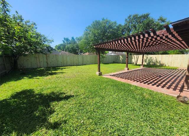 Property at 18719 Trail Bend Ln, Houston, TX 77084, 3 beds, 2 baths