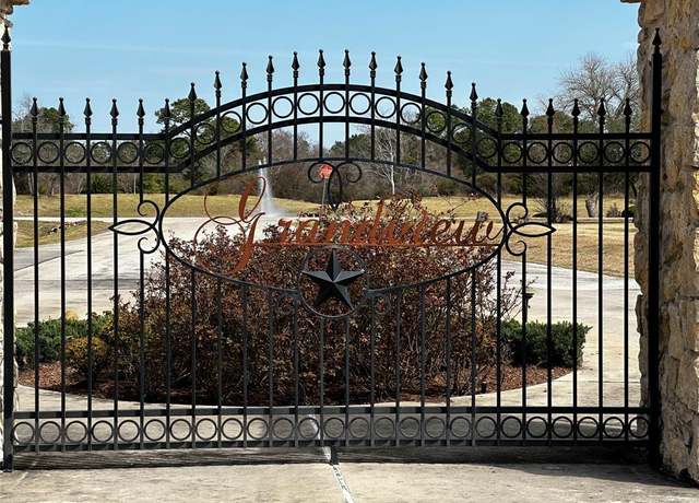 Property at 19150 Grandview Pt, Montgomery, TX 77356
