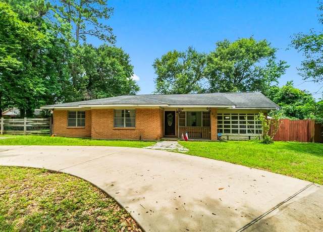Property at 520 Turner St, Conroe, TX 77301, 3 beds, 1 bath
