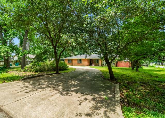 Property at 520 Turner St, Conroe, TX 77301, 3 beds, 1 bath