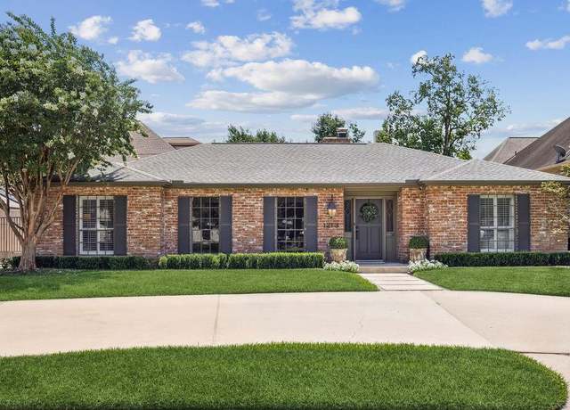 Property at 1213 Briarmead Dr, Houston, TX 77057, 3 beds, 2 baths