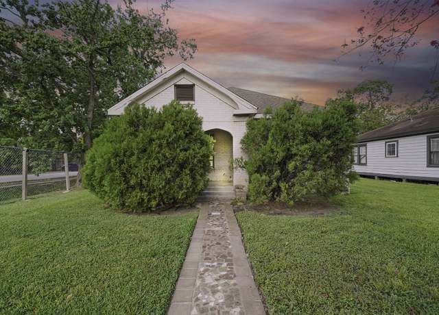 Property at 5307 Crane St, Houston, TX 77026, 7 beds, 6 baths