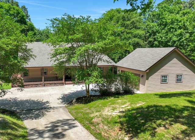 Property at 837 S Cape Royale Dr, Coldspring, TX 77331, 4 beds, 3 baths