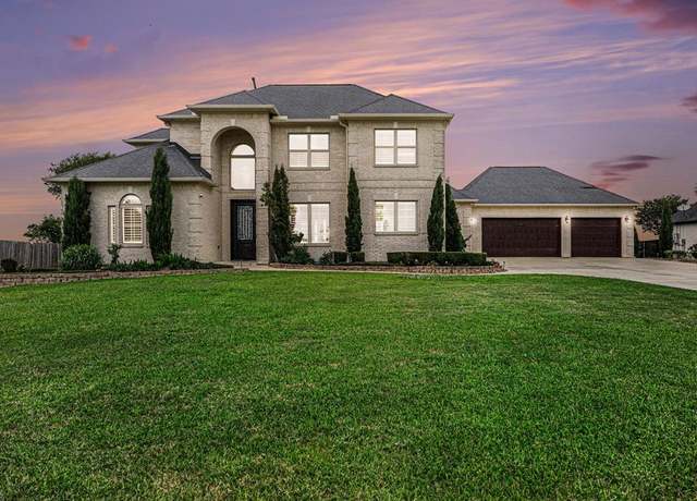 Property at 11503 Kings Point Blvd, Mont Belvieu, TX 77535, 4 beds, 3.5 baths