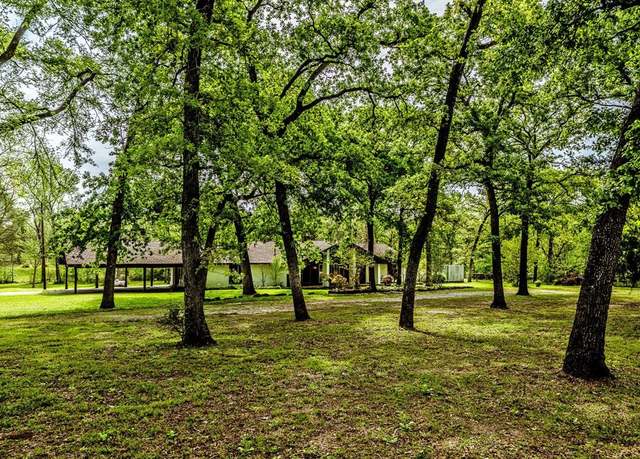 Property at 86 Armadillo Dr, Huntsville, TX 77320, 3 beds, 2 baths