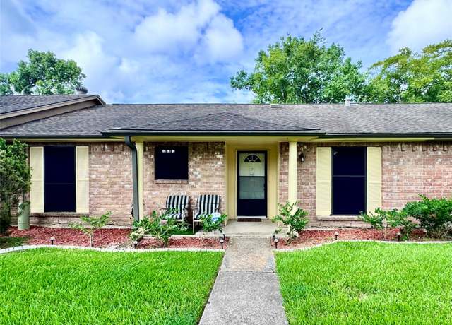 Property at 4006 Laura Leigh Dr, Friendswood, TX 77546, 2 beds, 2 baths