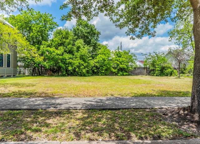Property at 316 York St, Houston, TX 77003