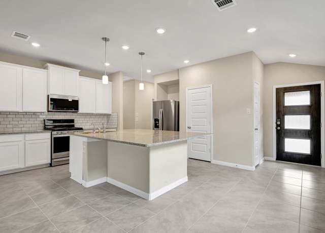 Property at 1663 Shae Oak Ln, Conroe, TX 77304, 3 beds, 2 baths