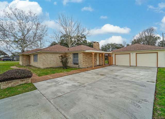 Property at 4418 W Pasadena Blvd, Deer Park, TX 77536, 3 beds, 2 baths