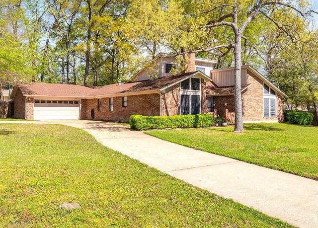 Property at 501 Crown Colony Dr, Lufkin, TX 75901, 4 beds, 3.5 baths
