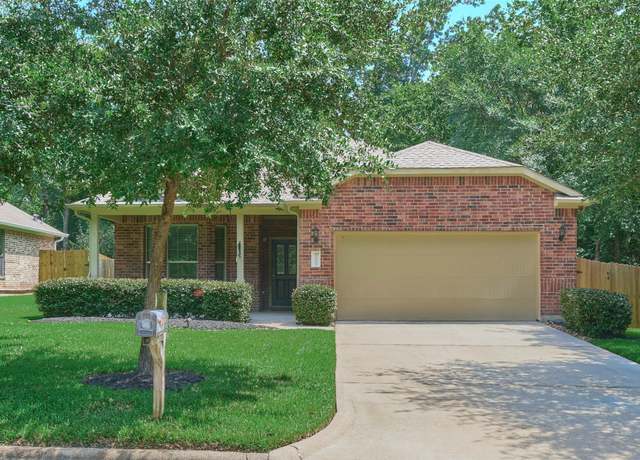 Property at 12621 Dover Dr, Montgomery, TX 77356, 3 beds, 2 baths