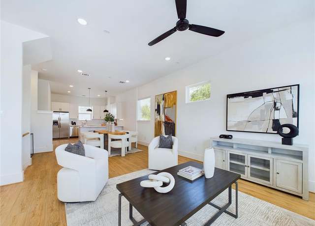 Property at 6834 Lozier St, Houston, TX 77021, 3 beds, 3.5 baths