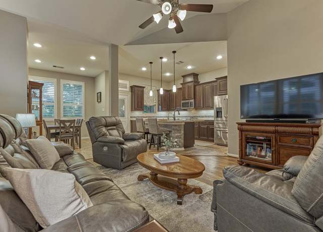 Property at 114 Mimosa Silk Ct, Montgomery, TX 77316, 3 beds, 2.5 baths