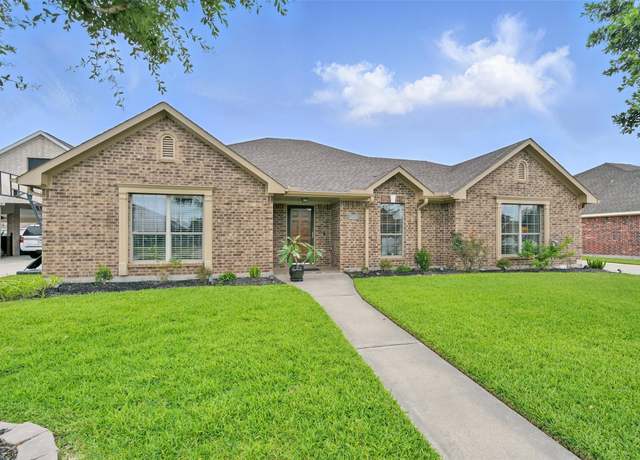 Property at 2016 Rincon Dr, League City, TX 77573, 4 beds, 2.5 baths