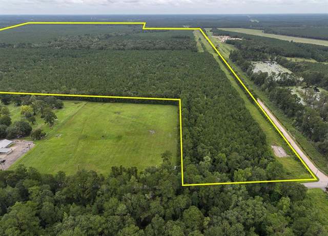 Property at 4 County Road 2204, Cleveland, TX 77327