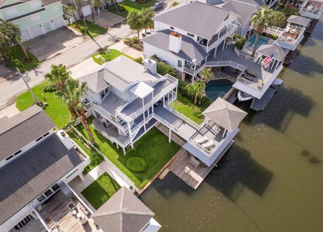 Property at 3411 Petite Cir, Galveston, TX 77554, 3 beds, 2 baths