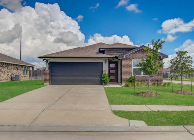 Property at 14543 Rain Tree Dr, Baytown, TX 77523, 4 beds, 2 baths