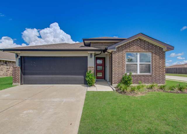 Property at 14543 Rain Tree Dr, Baytown, TX 77523, 4 beds, 2 baths