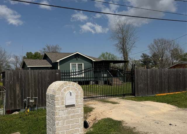 Property at 11013 Pandora Dr, Houston, TX 77013, 2 beds, 1 bath