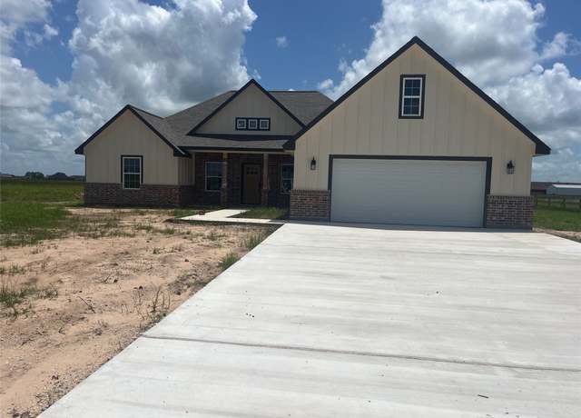 Property at 643 Longhorn Trl, Angleton, TX 77515, 4 beds, 2 baths