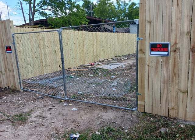 Property at 629 E 37th St, Houston, TX 77022