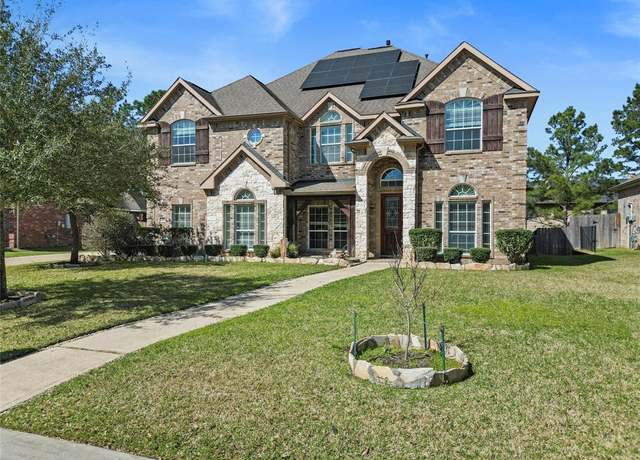 Property at 2446 W Bramlet Dr, Conroe, TX 77304, 4 beds, 2.5 baths