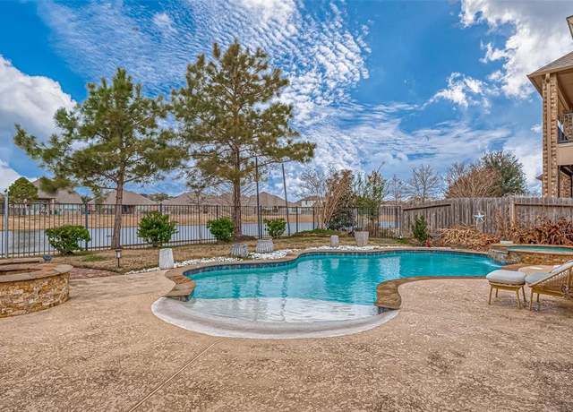 Property at 619 Cypress Creek Ln, Richmond, TX 77469, 4 beds, 3.5 baths