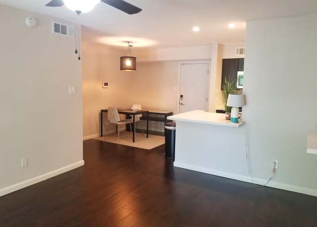Property at 4633 Wild Indigo St #559, Houston, TX 77027, 1 bed, 1 bath